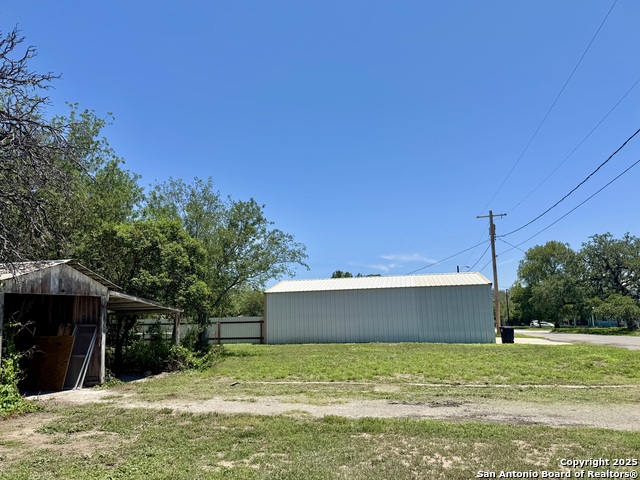 Image 34 of 36 For 419 Culberson W