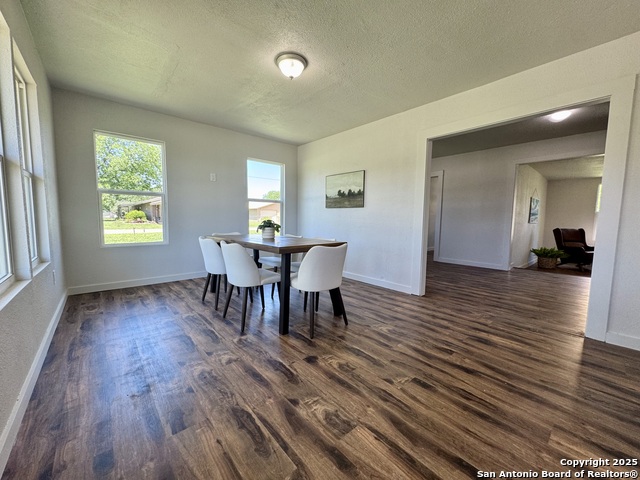 Image 4 of 36 For 419 Culberson W
