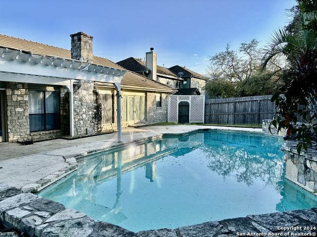 Image 13 of 33 For 15931 Mission Ridge
