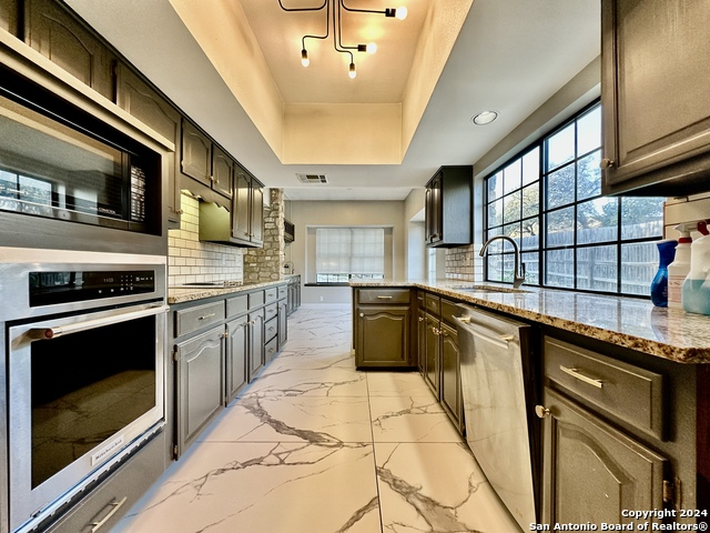 Image 16 of 33 For 15931 Mission Ridge