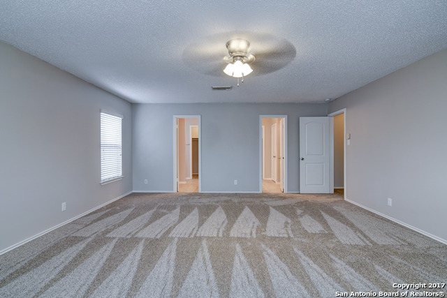 Image 11 of 22 For 8235 Cantura Mls