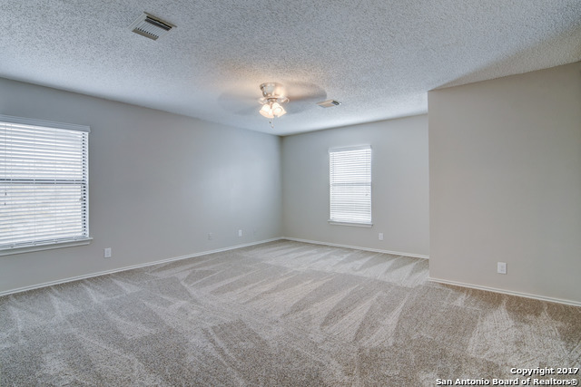 Image 15 of 22 For 8235 Cantura Mls