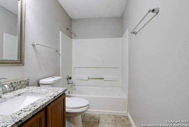 Image 16 of 22 For 8235 Cantura Mls