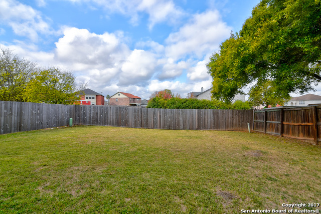 Image 21 of 22 For 8235 Cantura Mls