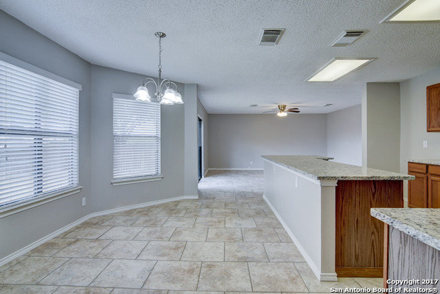 Image 5 of 22 For 8235 Cantura Mls
