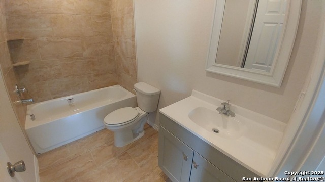 Image 8 of 10 For 6926 Crestway  1
