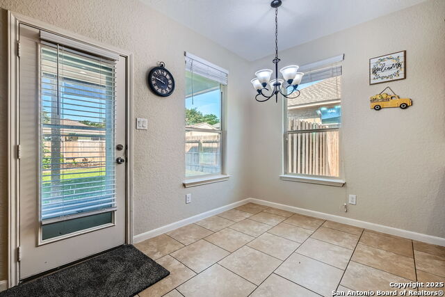 Listing photo id 8 for 2086 Castleberry Ridge