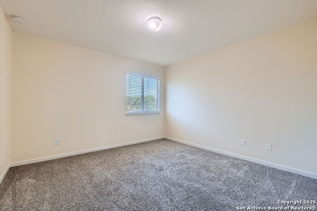 Listing photo id 17 for 2086 Castleberry Ridge