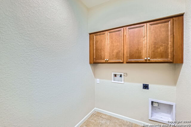 Listing photo id 23 for 2086 Castleberry Ridge