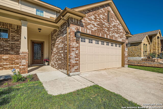Listing photo id 1 for 2086 Castleberry Ridge