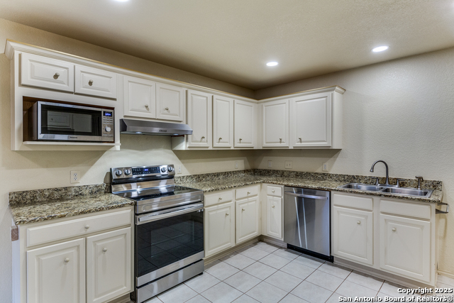 Image 6 of 16 For 3202 Eisenhauer Rd  801