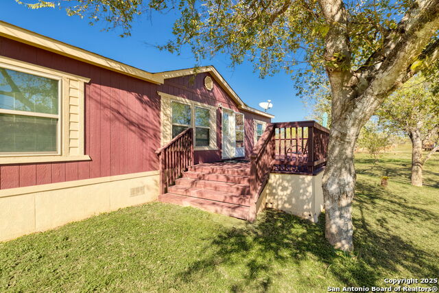Image 3 of 36 For 22071 Morin Rd