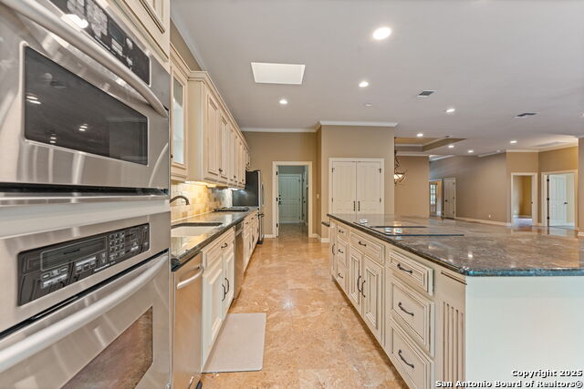 Image 14 of 30 For 23 Fonthill Way