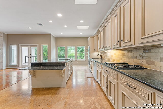 Image 15 of 30 For 23 Fonthill Way