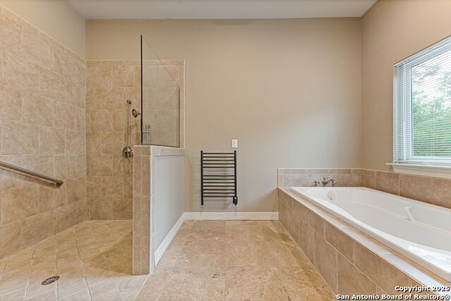 Image 20 of 30 For 23 Fonthill Way