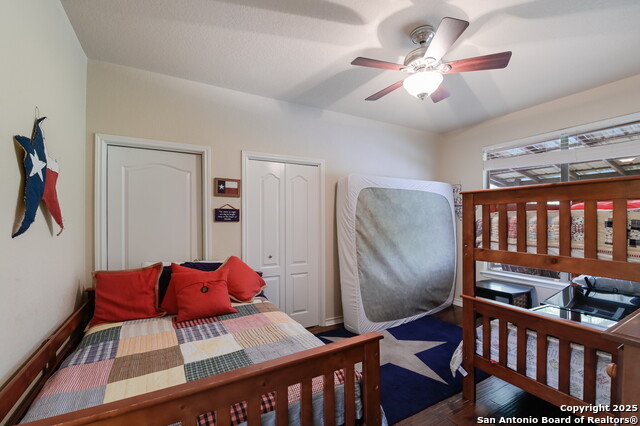 Listing photo id 24 for 315 Klein E