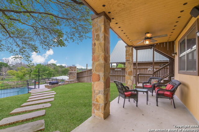 Listing photo id 28 for 315 Klein E