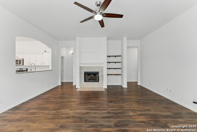 Image 15 of 59 For 320 Meadow Park