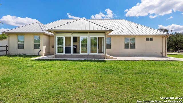 Image 27 of 42 For 24935 Pecan Creek