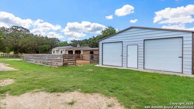 Image 31 of 42 For 24935 Pecan Creek