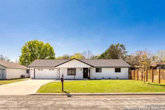 Details for 107 Shadywood, Boerne, TX 78006