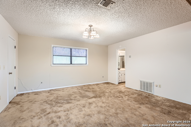 Image 19 of 37 For 773 Lookout Dr