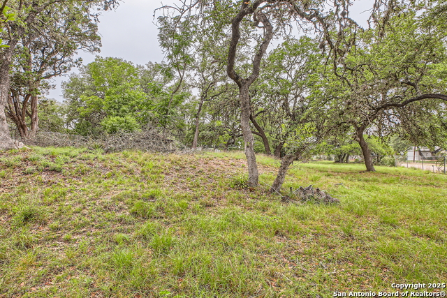 Image 26 of 37 For 773 Lookout Dr