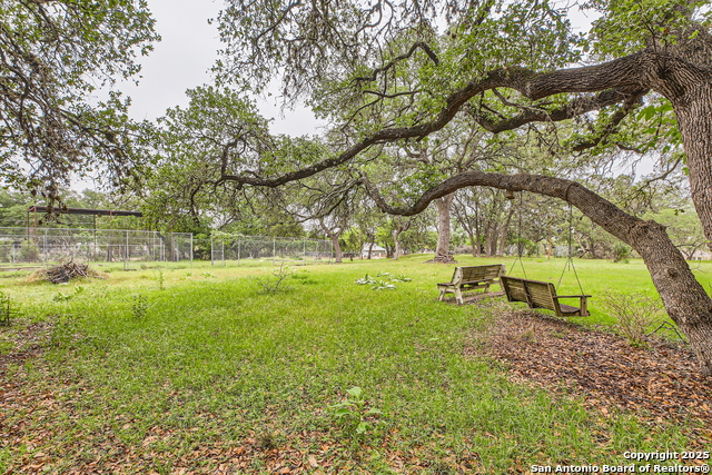 Image 29 of 37 For 773 Lookout Dr