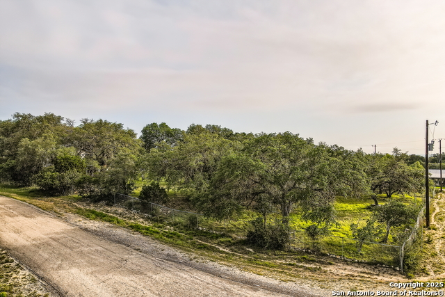 Image 30 of 37 For 773 Lookout Dr