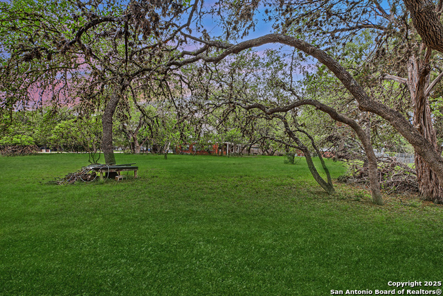 Image 8 of 37 For 773 Lookout Dr