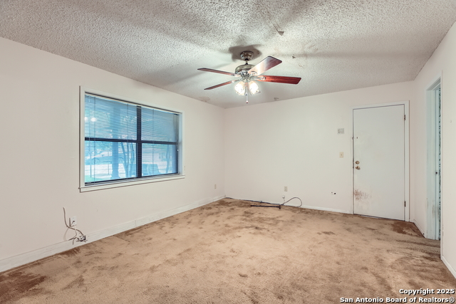 Image 9 of 37 For 773 Lookout Dr