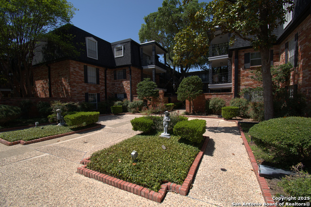 Image 6 of 18 For 8401 New Braunfels  125