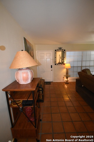 Image 8 of 18 For 8401 New Braunfels  125