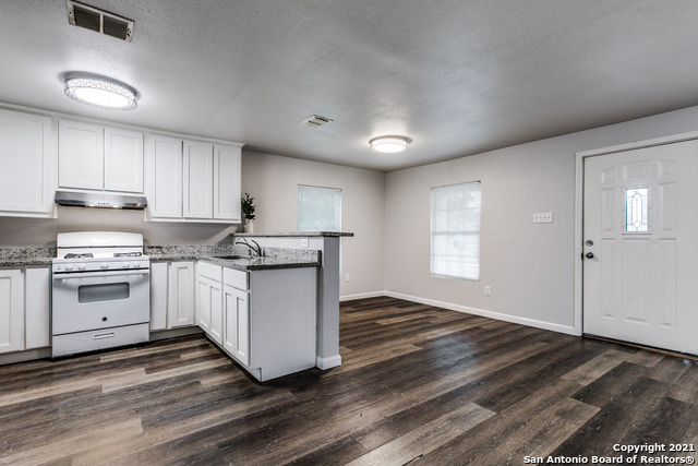 Image 19 of 25 For 423 Millard  
