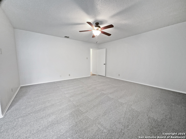 Listing photo id 9 for 9934 Spruce Ridge