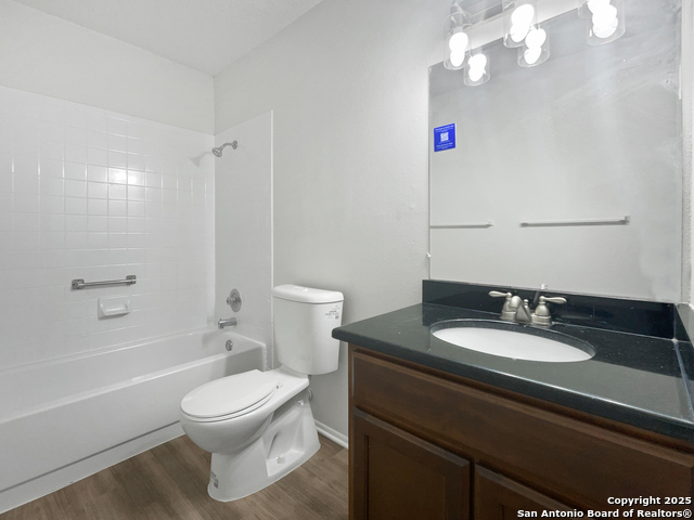 Listing photo id 12 for 9934 Spruce Ridge