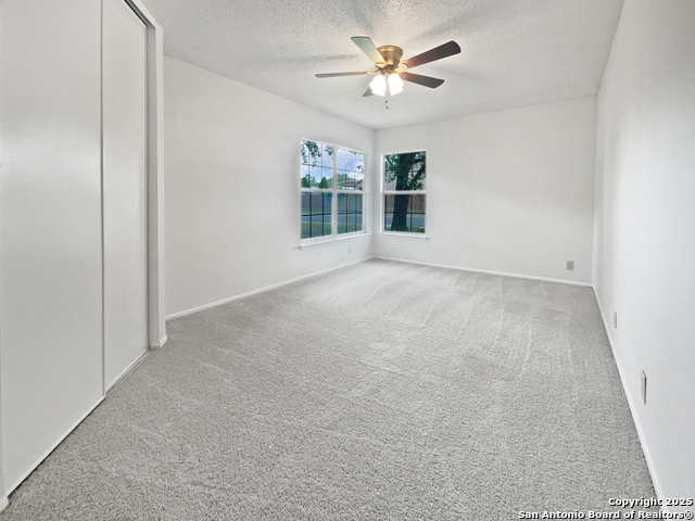 Listing photo id 13 for 9934 Spruce Ridge
