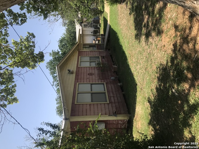 Image 3 of 10 For 118 Garcia St. S