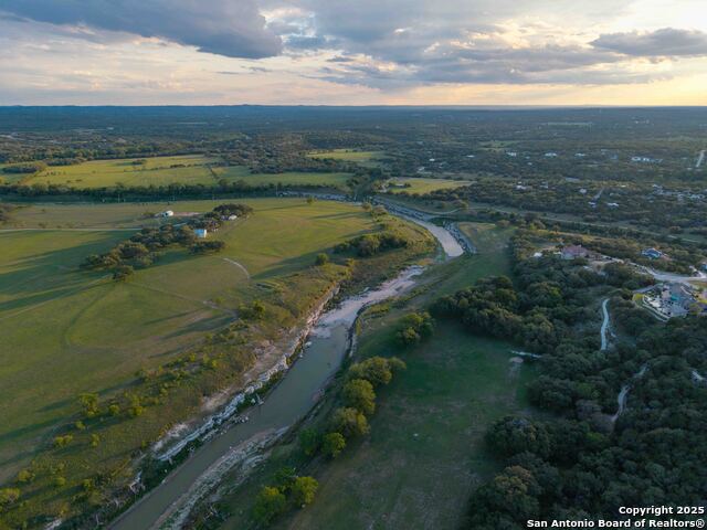 Image 3 of 7 For 308 River Ridge