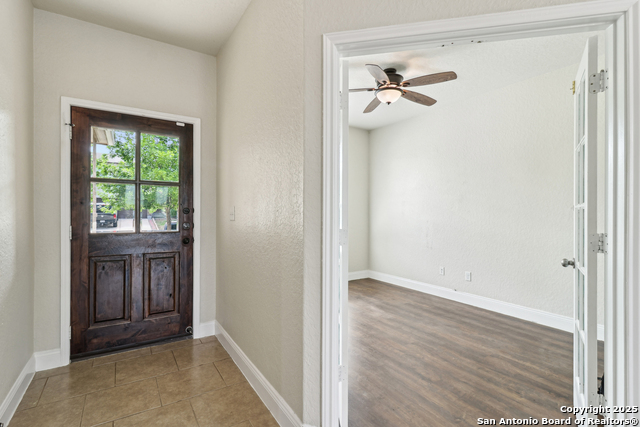 Image 10 of 67 For 27341 Paraiso
