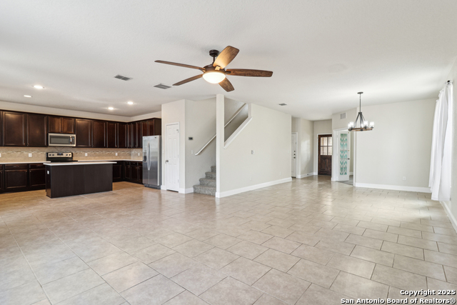 Image 15 of 67 For 27341 Paraiso