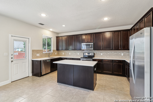 Image 17 of 67 For 27341 Paraiso