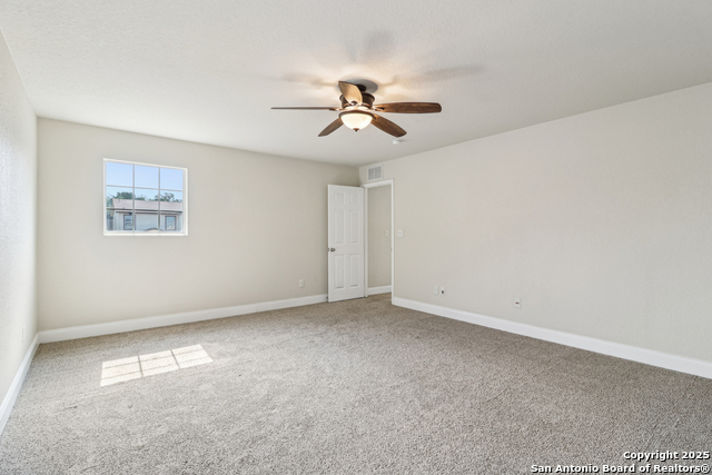 Image 40 of 67 For 27341 Paraiso