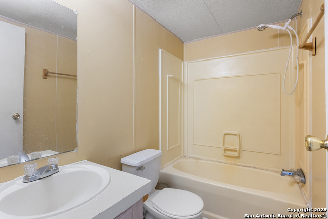 Image 11 of 17 For 1215 Cypress