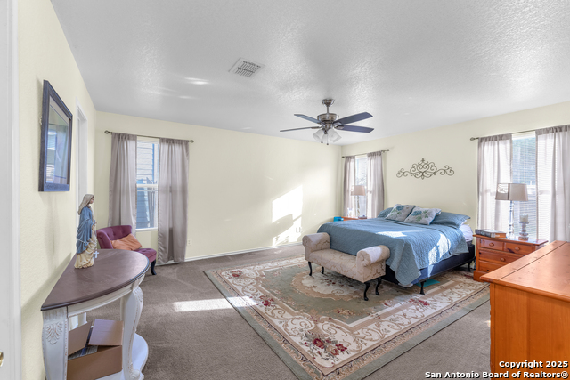 Image 18 of 38 For 208 Gatewood Oak
