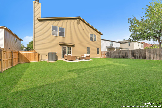 Image 37 of 38 For 208 Gatewood Oak