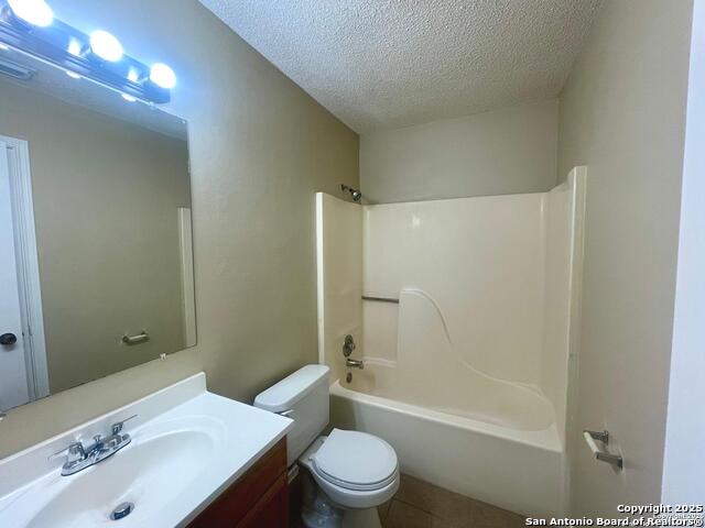 Image 14 of 16 For 5276 Meadow Rise  2