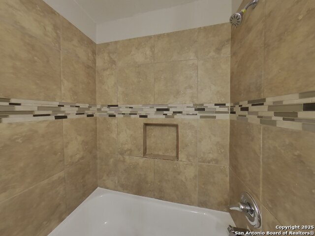 Image 18 of 20 For 9214 Adams Hill