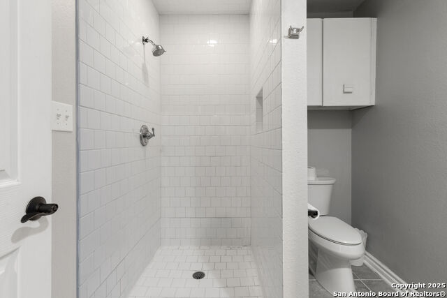 Listing photo id 8 for 311 Karen Lane B