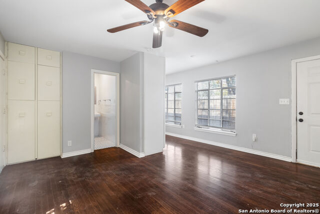 Listing photo id 2 for 311 Karen Lane B